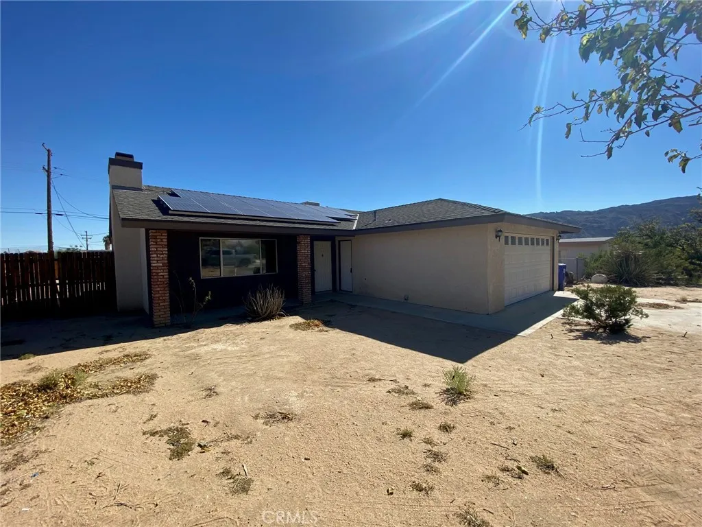 6039 Encelia, 29 Palms, Ca 92277 - Photo 2 of 14, 29 Palms, CA
