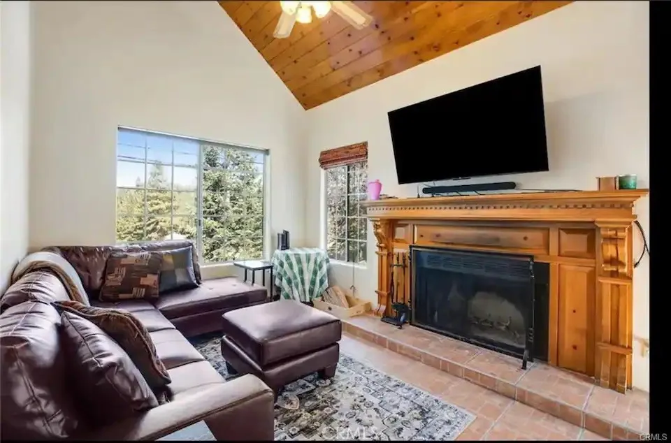 33257 Angeles Drive, Green Valley Lake, CA 92341 - Photo 2 of 30, Green Valley Lake, CA