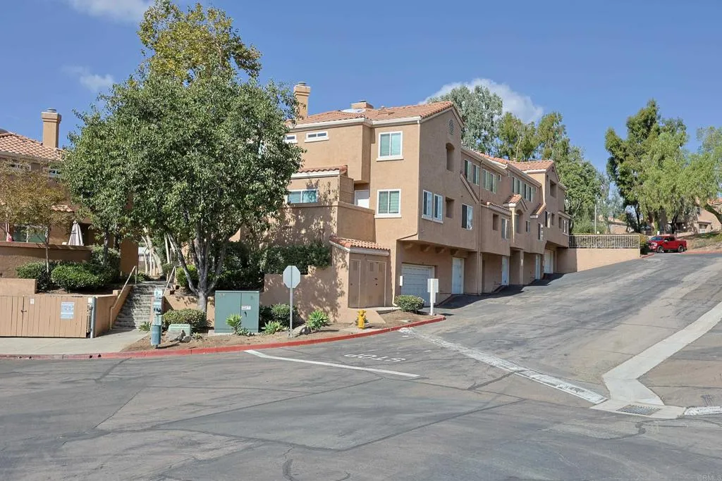 Photo #3: PTP2406784 Listing 