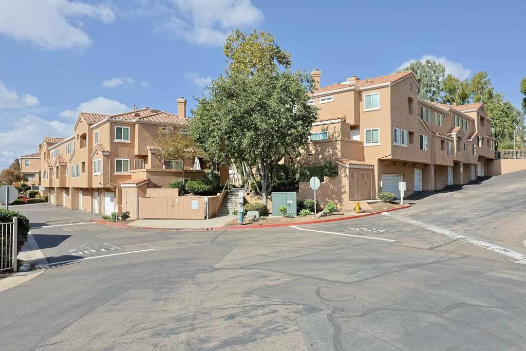 Photo #2: PTP2406784 Listing 