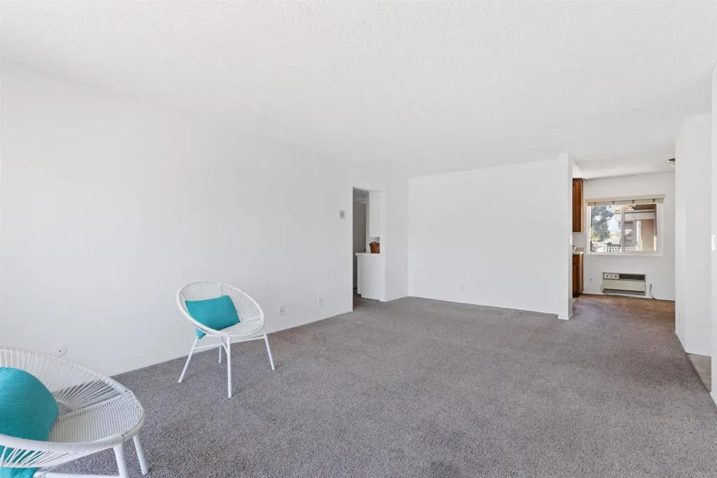 Photo #6: NDP2409738 Listing 
