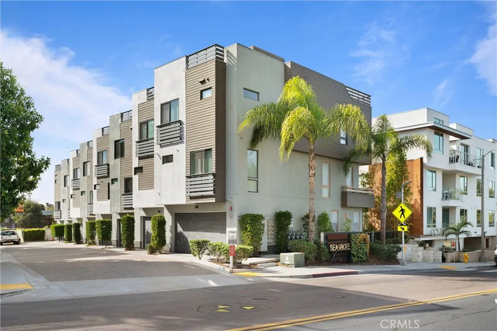 More Details about MLS # OC24228106 : 2503 STATE STREET
