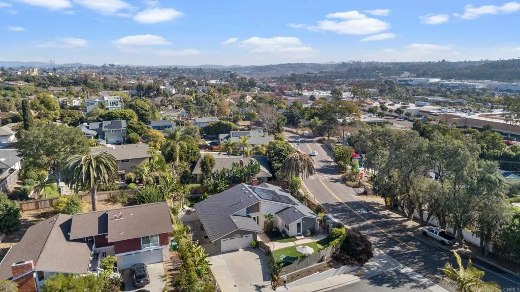https://cdn.realtyfeed.com/cdn/127/306302818/e7c004933de6624174398f68accbb879.webp