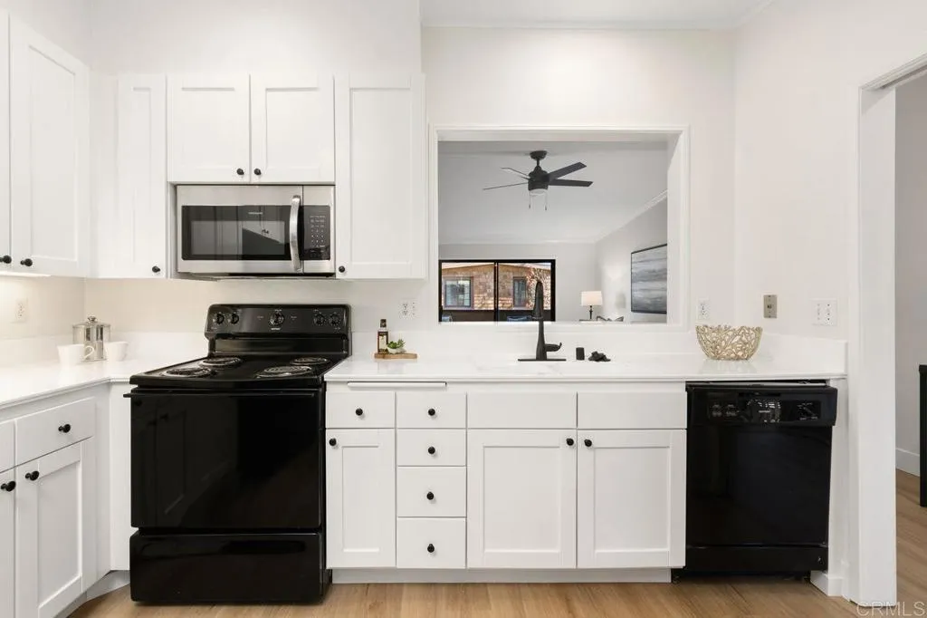 https://cdn.realtyfeed.com/cdn/127/306303145/42e03dc2279791ec709e3aa819055cd8.webp