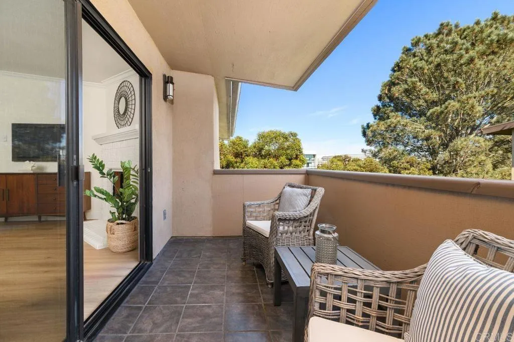 https://cdn.realtyfeed.com/cdn/127/306303145/a5ab492ef01c7cf4ef93fa3f7bf35338.webp