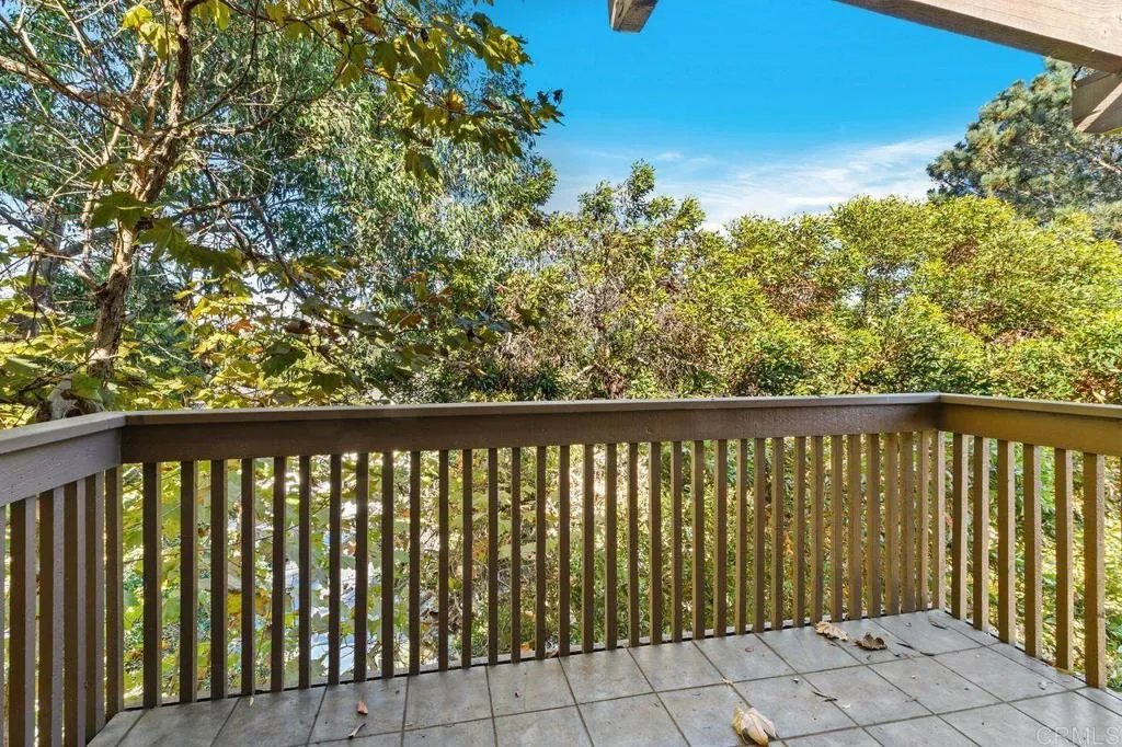 https://cdn.realtyfeed.com/cdn/127/306303145/da39fdffdbdb74feadaab7ad241ec7c4.webp