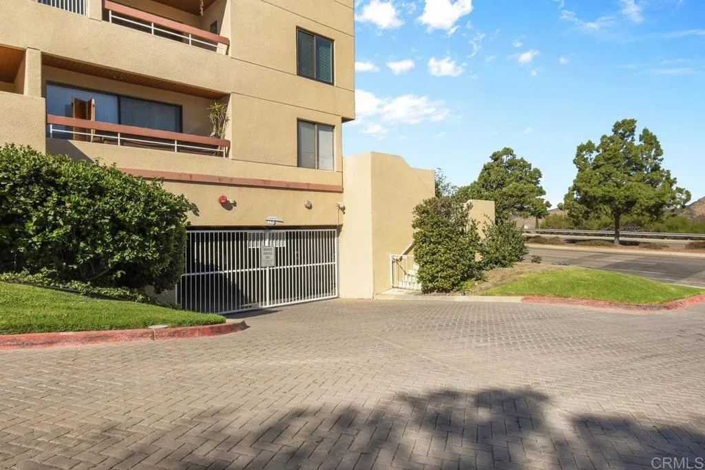 https://cdn.realtyfeed.com/cdn/127/306303905/1fd12bfe2a7b23dd54c2422d81fbda3c.webp
