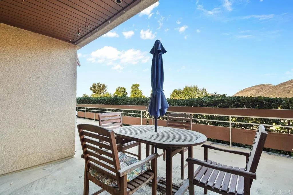 https://cdn.realtyfeed.com/cdn/127/306303905/2b33a6a82fe45a3d27390f69b3360dda.webp
