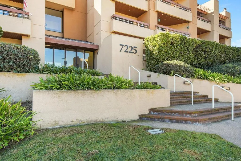 https://cdn.realtyfeed.com/cdn/127/306303905/99189c2ca69b10bfdcecaf06c2e43517.webp