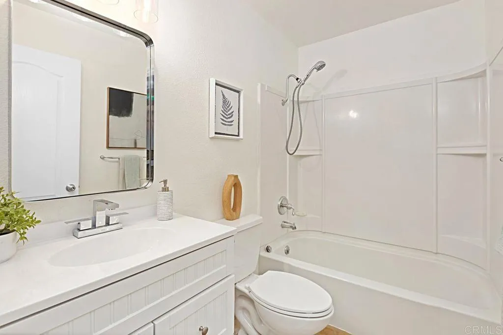 https://cdn.realtyfeed.com/cdn/127/306304043/0298ea2d3871dfa903be853dfebef7d0.webp