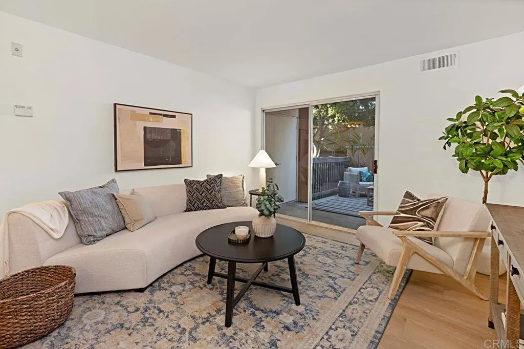 Photo #6: NDP2409812 Listing 