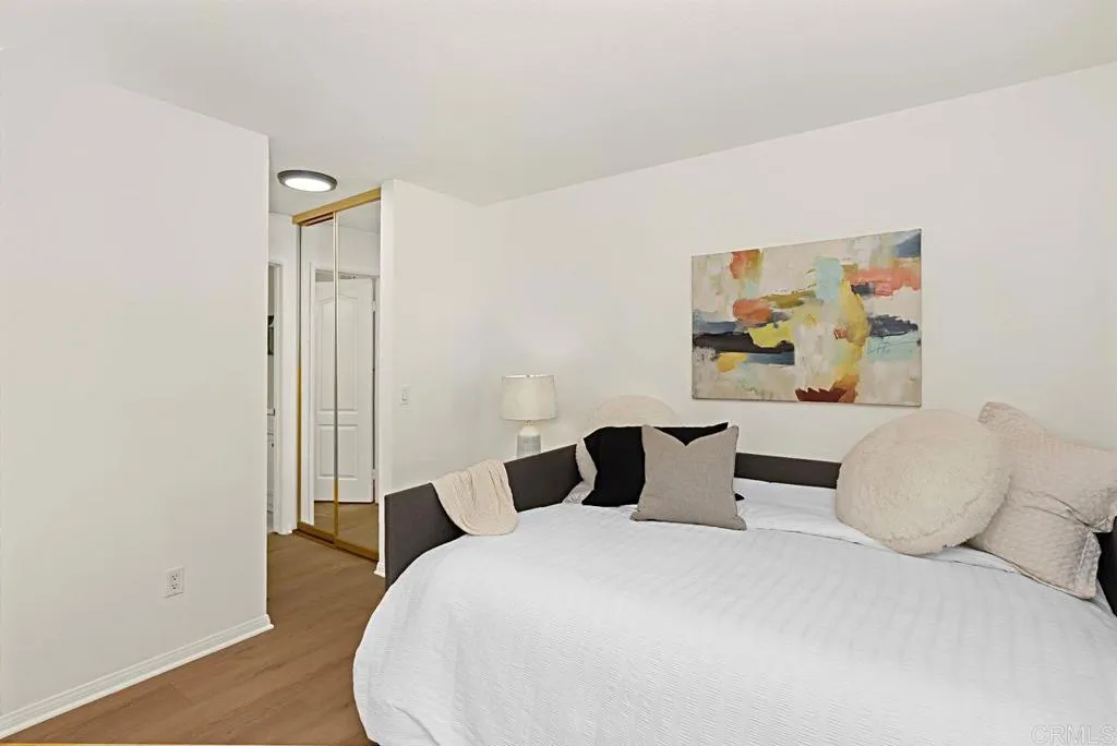 https://cdn.realtyfeed.com/cdn/127/306304043/783e5601f309d8acacd45e03bcd94363.webp