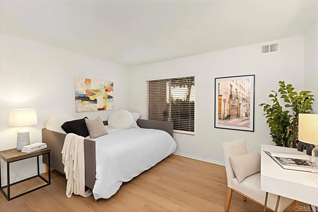 https://cdn.realtyfeed.com/cdn/127/306304043/c6964ede7fe719dbabb0ef48597724d0.webp