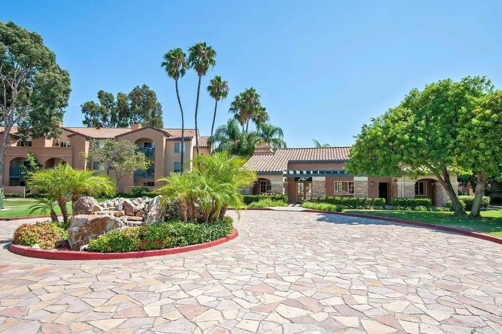 https://cdn.realtyfeed.com/cdn/127/306304043/e7e60f1768f26bf6825b83b1ec0551a1.webp