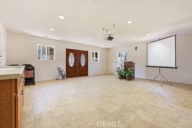 https://cdn.realtyfeed.com/cdn/127/306304805/9f589fccd712551fa277501958a8bc66.webp