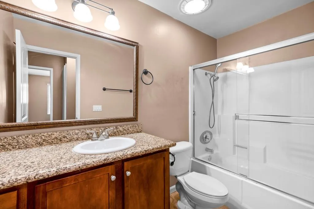 https://cdn.realtyfeed.com/cdn/127/306305188/7369ab4c0107382d2d14d4c1addaab01.webp