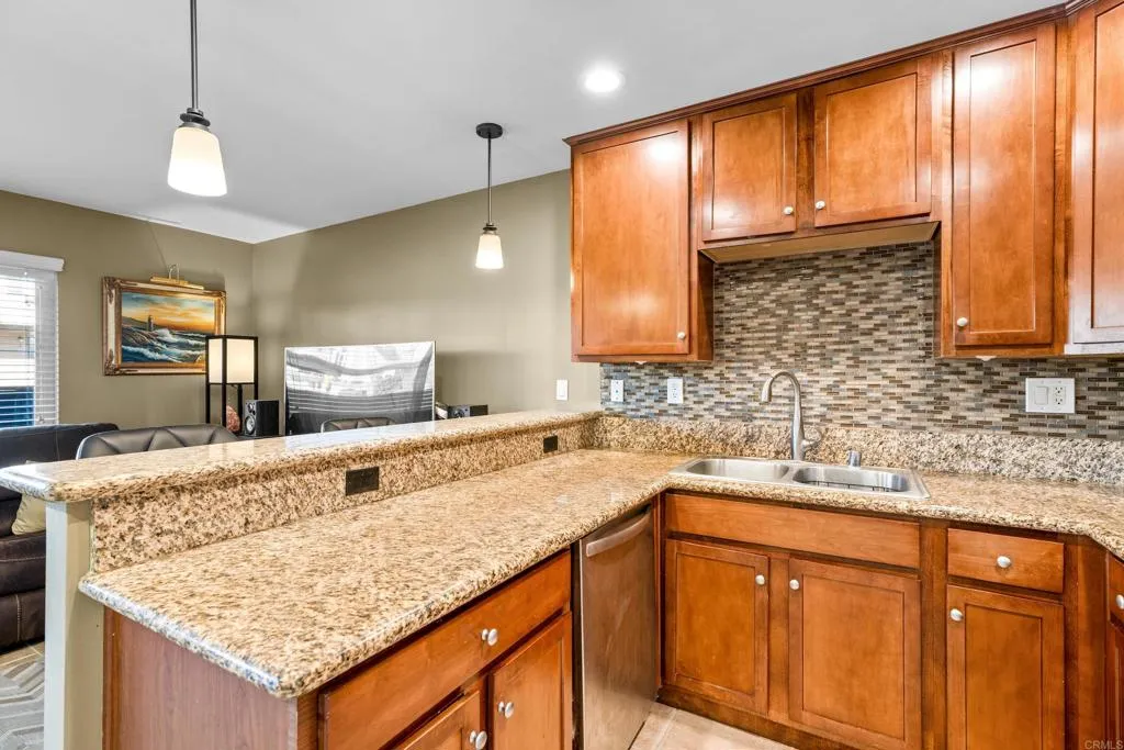 https://cdn.realtyfeed.com/cdn/127/306305188/f03929368876744b729d65f84ef17ef4.webp