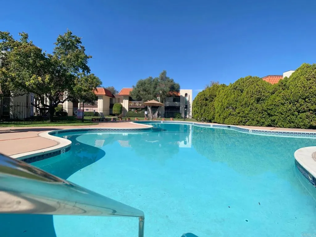https://cdn.realtyfeed.com/cdn/127/306305224/8d518b914dde208bcca7162e4f69fdd3.webp