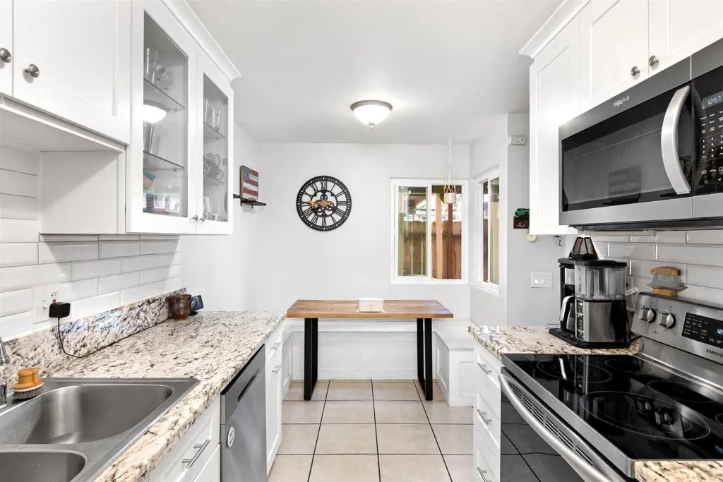 https://cdn.realtyfeed.com/cdn/127/306305502/6b43bba26608747b14b89154293d3c77.webp