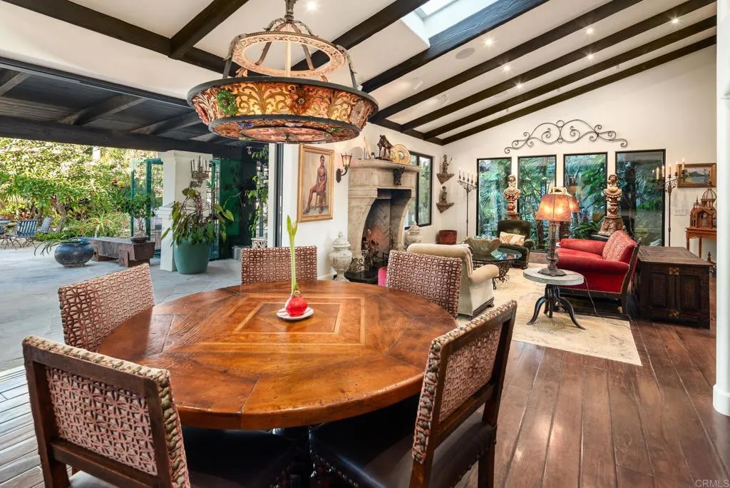 https://cdn.realtyfeed.com/cdn/127/306306247/fe47683e4605e329742d42c19692aae2.webp