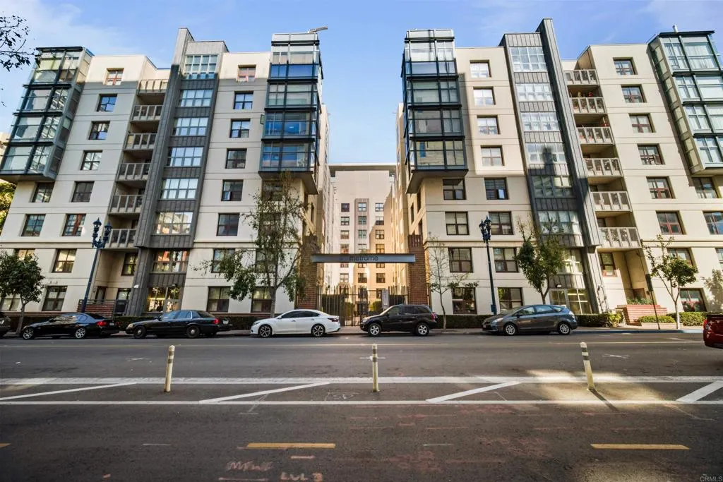 Photo #2: PTP2406909 Listing 