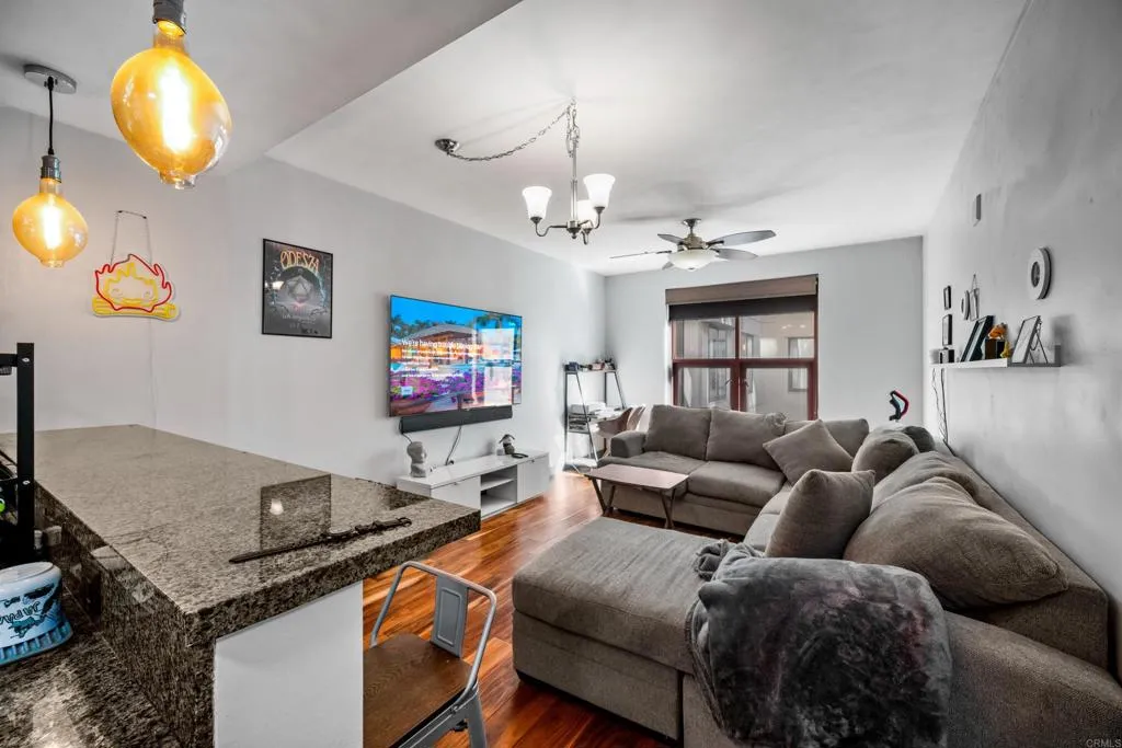 https://cdn.realtyfeed.com/cdn/127/306306460/f986b6c450a67a073f053b55a32b4f2e.webp