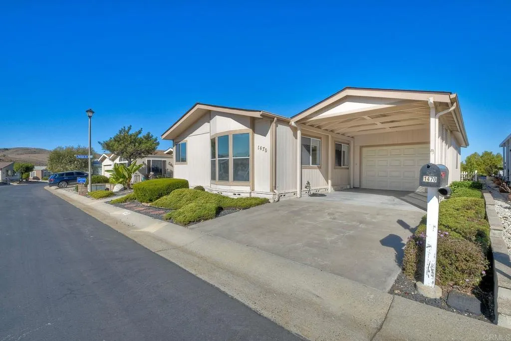 https://cdn.realtyfeed.com/cdn/127/306306761/0608bcc60bb2850d35d1e88a9eefdc93.webp