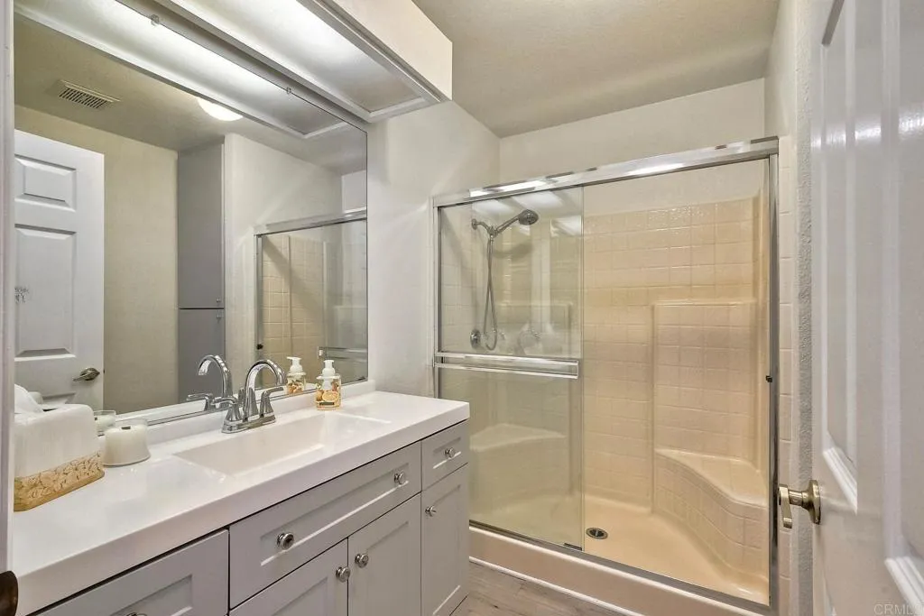 https://cdn.realtyfeed.com/cdn/127/306306761/20b12e15b3ca85354056ba8070ce3163.webp