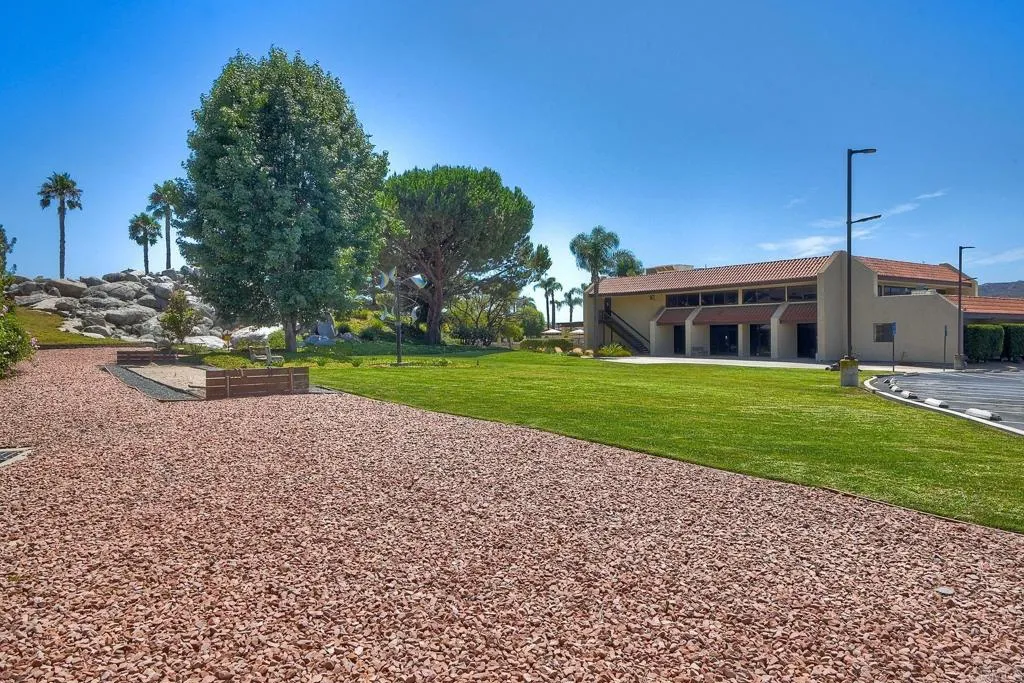 https://cdn.realtyfeed.com/cdn/127/306306761/b19baf51f2954c9f4f217240c6e9273b.webp