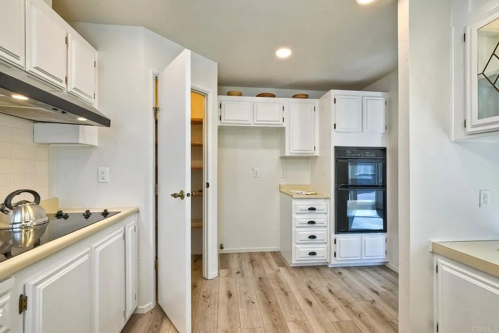 https://cdn.realtyfeed.com/cdn/127/306306761/c8dc20aa7203c34c77aeac4b57823c47.webp