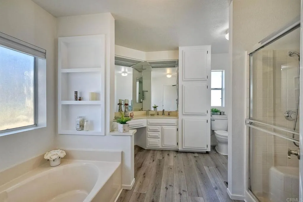 https://cdn.realtyfeed.com/cdn/127/306306761/ebcd399bfba2610def044dbb2ceec8c0.webp