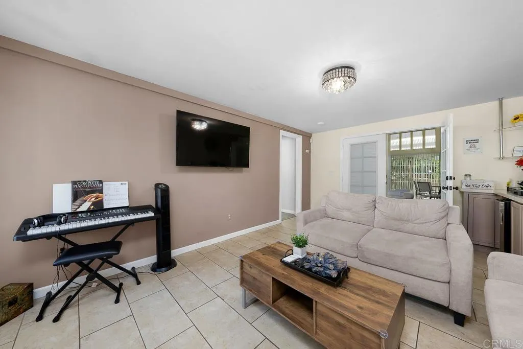 https://cdn.realtyfeed.com/cdn/127/306306912/a6e58687d351acdccd9d596d8ac14d6f.webp