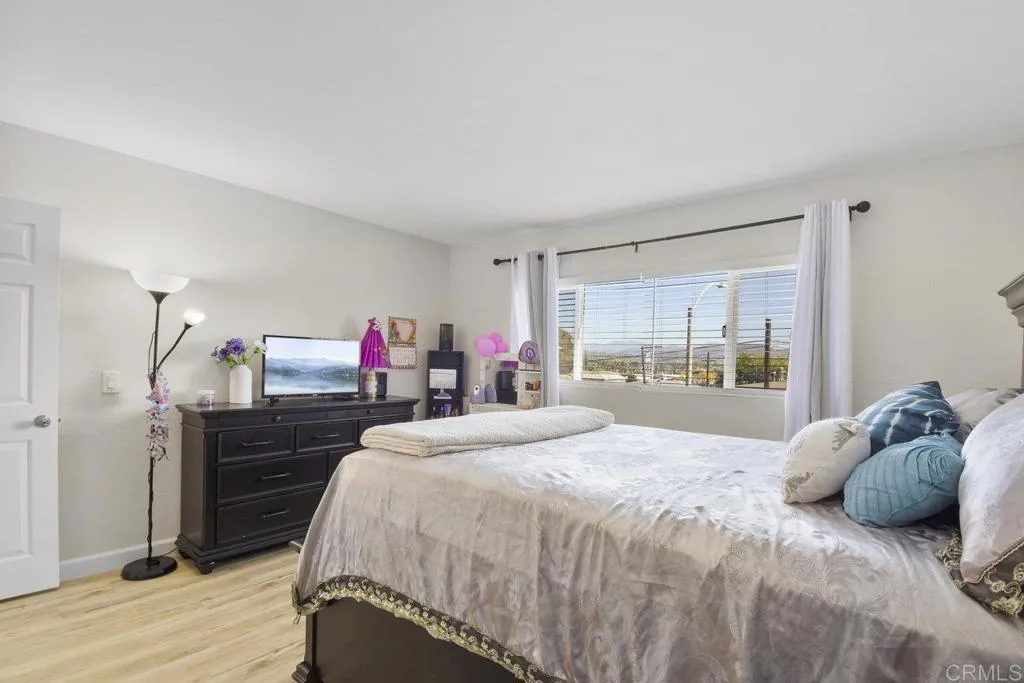 https://cdn.realtyfeed.com/cdn/127/306309069/d5ac9a0558e9f8a1874925c3ef63b153.webp