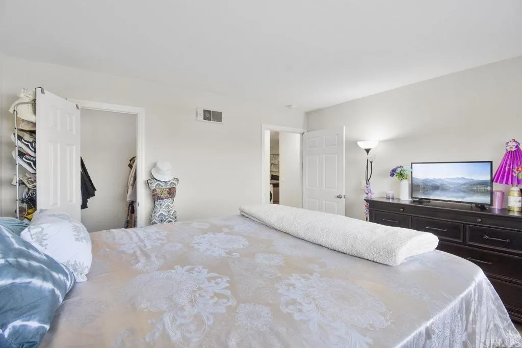 https://cdn.realtyfeed.com/cdn/127/306309069/e306c1510e90cc2ed9b07f26d3168030.webp