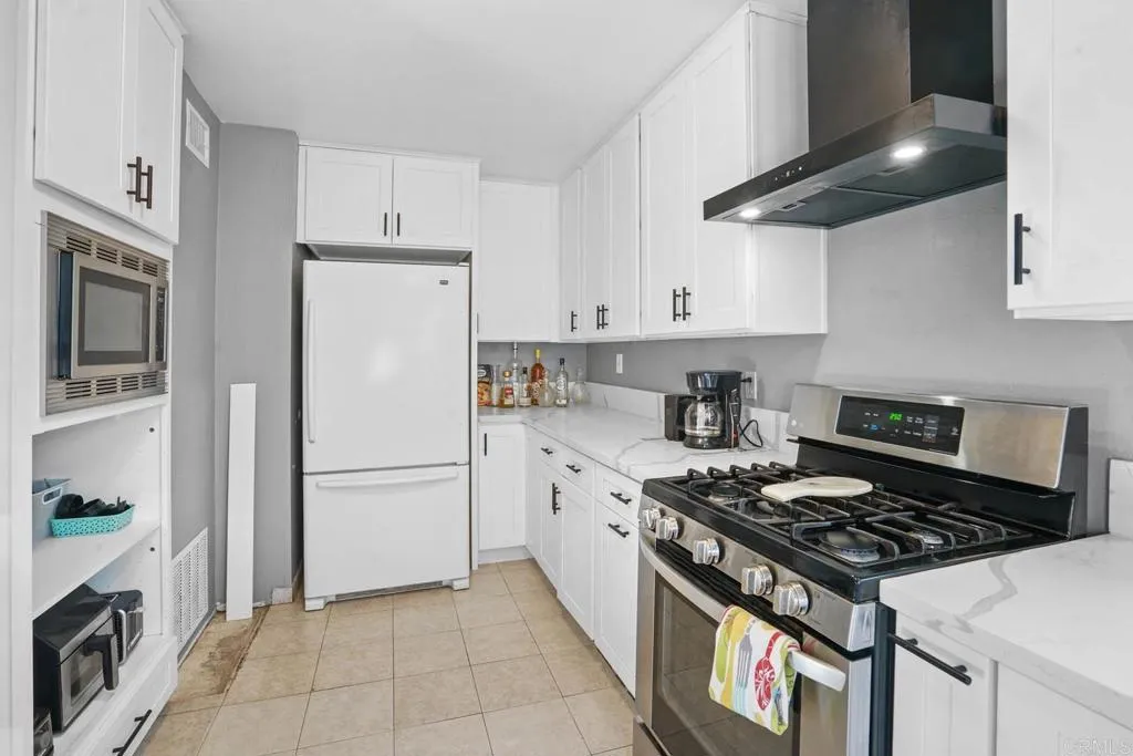 https://cdn.realtyfeed.com/cdn/127/306309270/95beb743a4f124824565e7dfc42038fd.webp