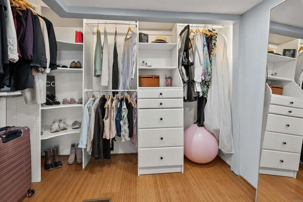 https://cdn.realtyfeed.com/cdn/127/306309788/3c158f1874f146faf4514bd6cea699cc.webp