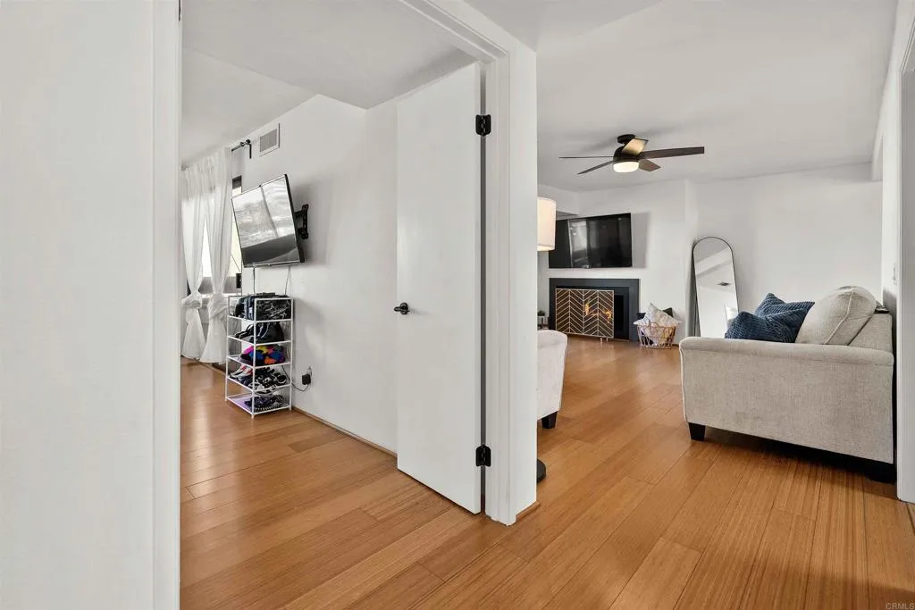https://cdn.realtyfeed.com/cdn/127/306309788/65d5c3bb055435048b12f864d3af03ea.webp