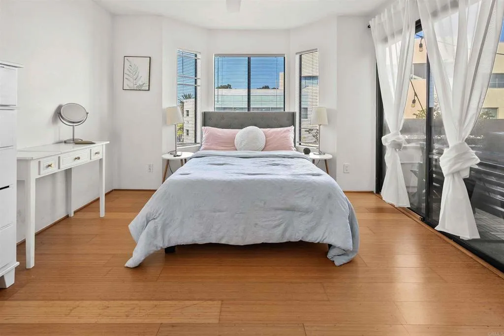 https://cdn.realtyfeed.com/cdn/127/306309788/72f89d567f48c288c266e29f214c0df0.webp
