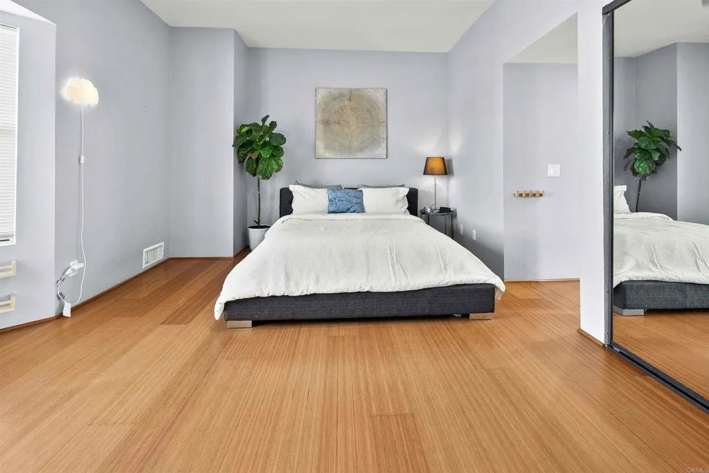 https://cdn.realtyfeed.com/cdn/127/306309788/a2656f1c50b67cf28a3148140ac3e892.webp