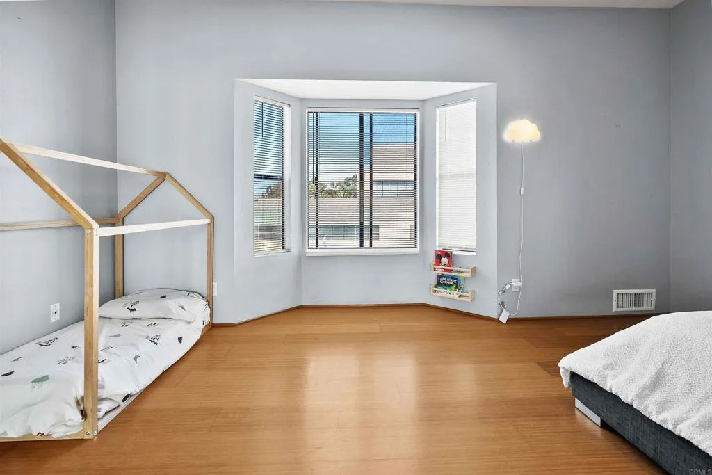https://cdn.realtyfeed.com/cdn/127/306309788/ecd3d8e127b284163d33fa90f4fd161b.webp