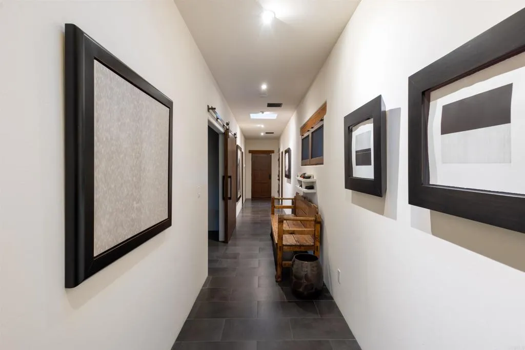 https://cdn.realtyfeed.com/cdn/127/306311008/cb90dc0bdf621a982ad8608e0be6d56b.webp