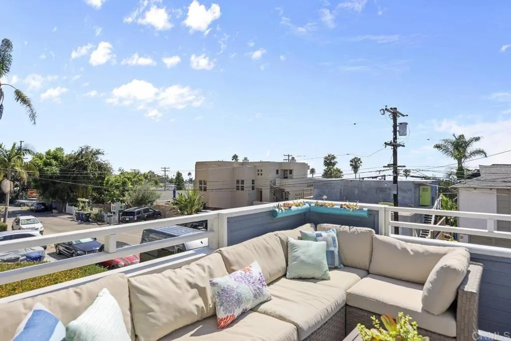 https://cdn.realtyfeed.com/cdn/127/306311181/08af9a92a7653c2935d120ba533884de.webp