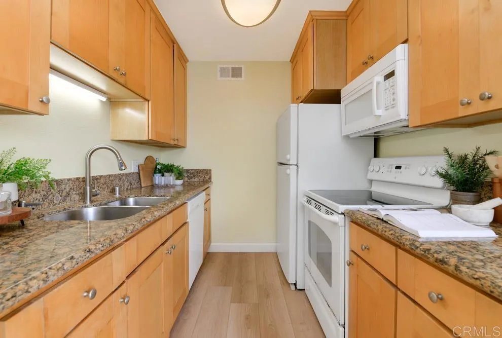 https://cdn.realtyfeed.com/cdn/127/306311190/c18b815fbd48724a809e771b03455d02.webp