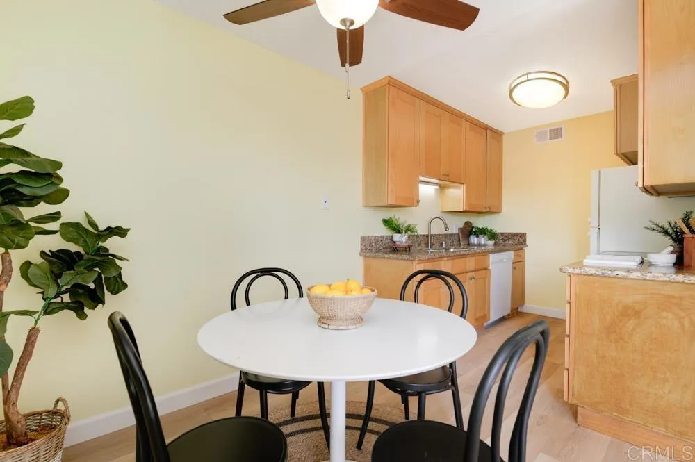 https://cdn.realtyfeed.com/cdn/127/306311190/dc7b3d2fbd63b85dd3353f2ef8c8c9a2.webp