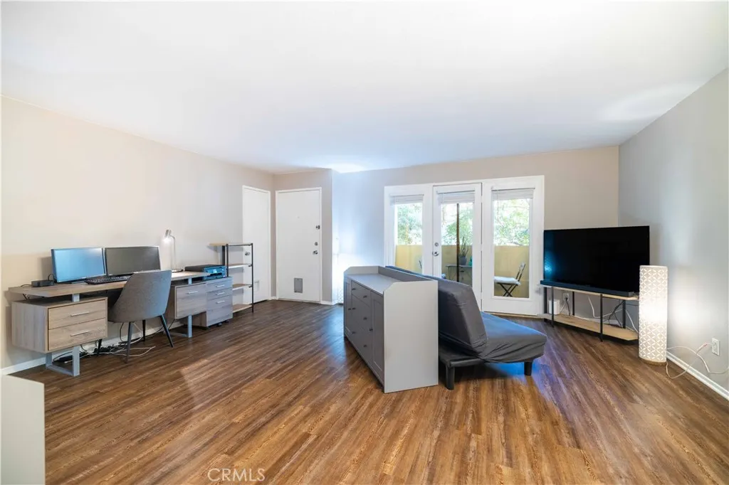 Photo #3: DW24232461 Listing 