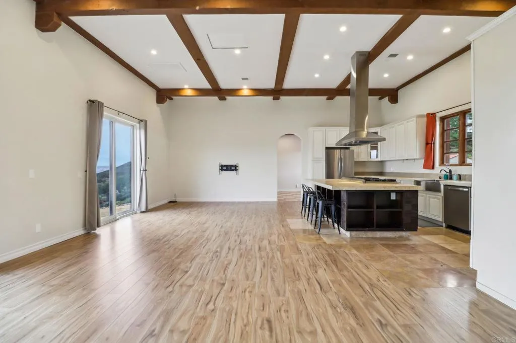 https://cdn.realtyfeed.com/cdn/127/306311579/06d2d862c682d92ce90f2c7b3aca36f6.webp