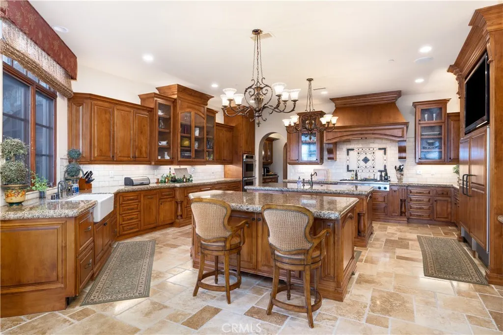 https://cdn.realtyfeed.com/cdn/127/306312289/641c4cc5e34d52fa7e9c67c0b47c6e69.webp