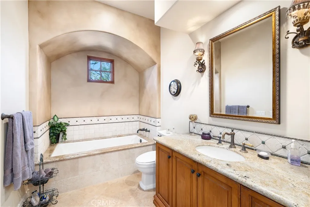 https://cdn.realtyfeed.com/cdn/127/306312289/8c2ec362d43b2f90da9e9ca78969bc32.webp