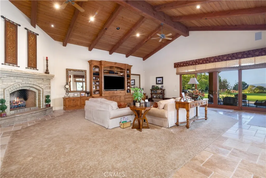 https://cdn.realtyfeed.com/cdn/127/306312289/93fcbb3c358d3f9d359de4fa44efea09.webp