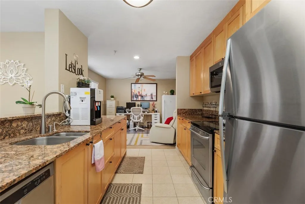 Photo #3: SW24237141 Listing 